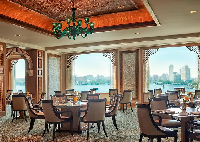 Hotel: Four Seasons Hotel Cairo At Nile Plaza