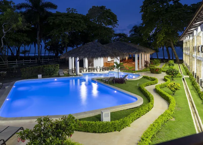 Fuego Del Sol Beachfront Hotel