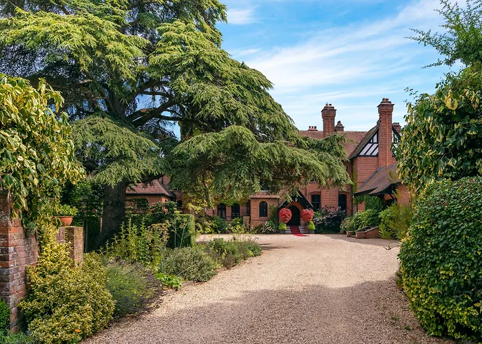 Spa Hotel: Careys Manor Hotel & Senspa