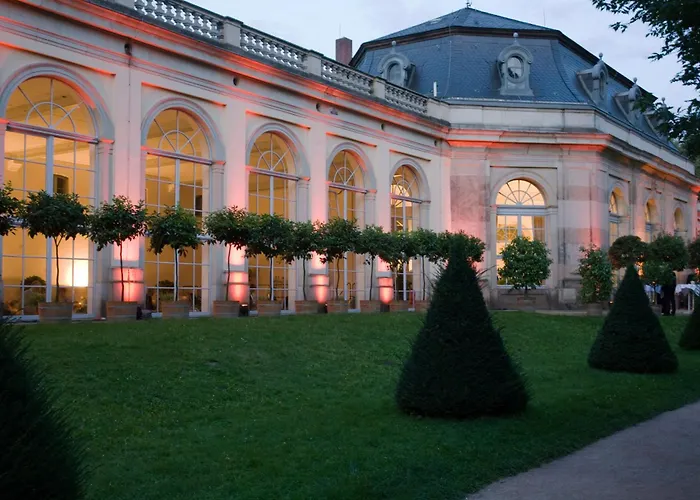Ski Resorts Schloss Dresden Pillnitz