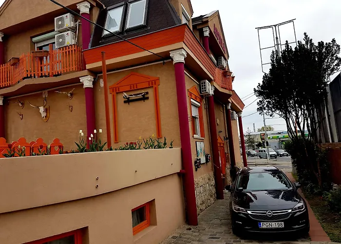 Cheap hotels Attila Budapest