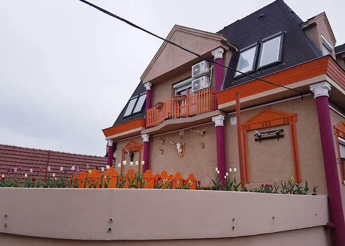 Cheap hotels Attila Budapest