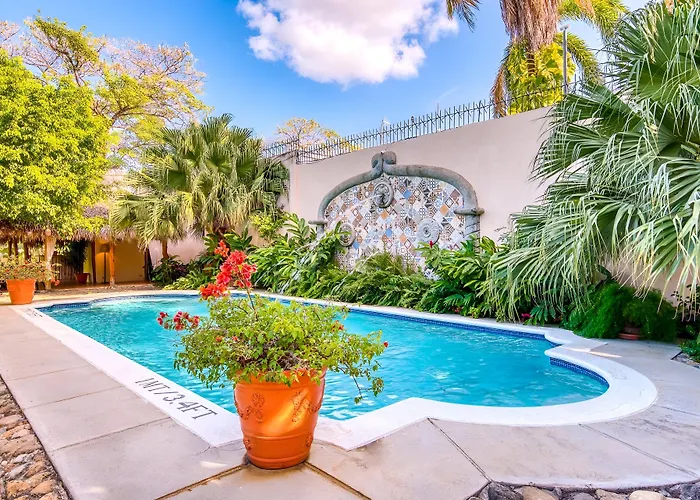 Los Robles Charming Colonial Boutique Hotel