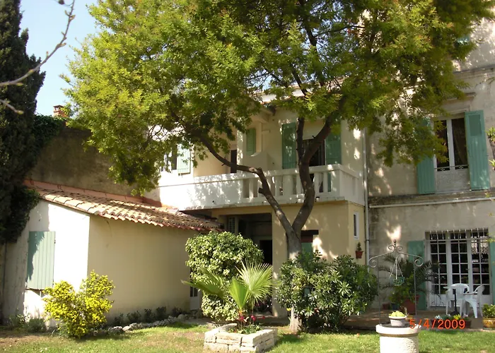Au Saint Roch - Hotel Et Jardin