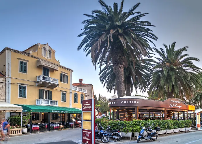Airport Hotel: Boutique Hotel Villa Pattiera