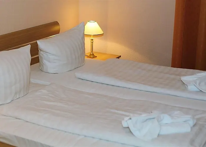 Cheap hotel: Hotel De Ela