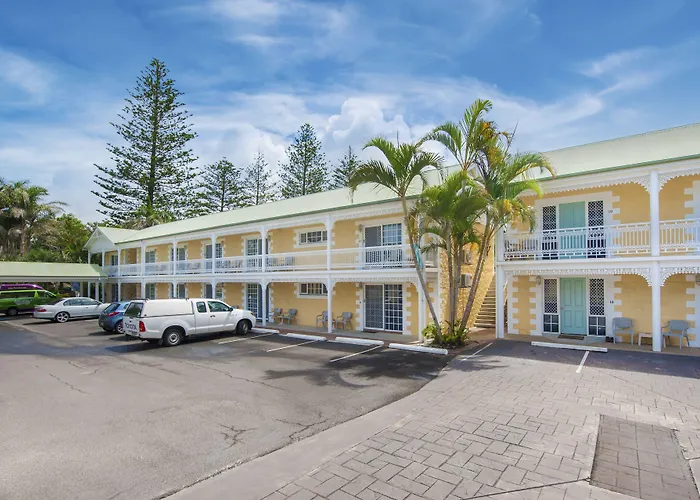 Beach Hotels Wollongbar