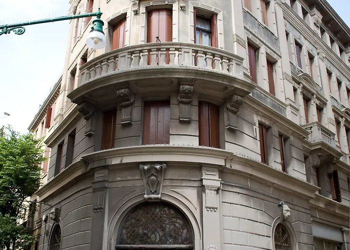 Ostello Domus Civica