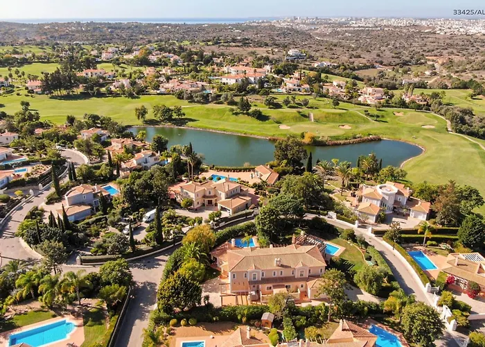 Hotel with Tennis: Pestana Carvoeiro Golfe - Al
