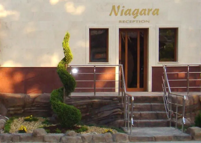 Family Niagara