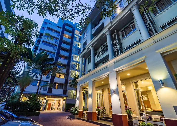 Hotel with view: Asoke Residence Sukhumvit By Uhg