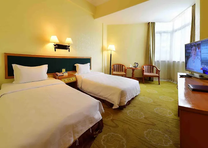 The Shenzhen Overseas Chinese Hotel, Luohu Railway Station