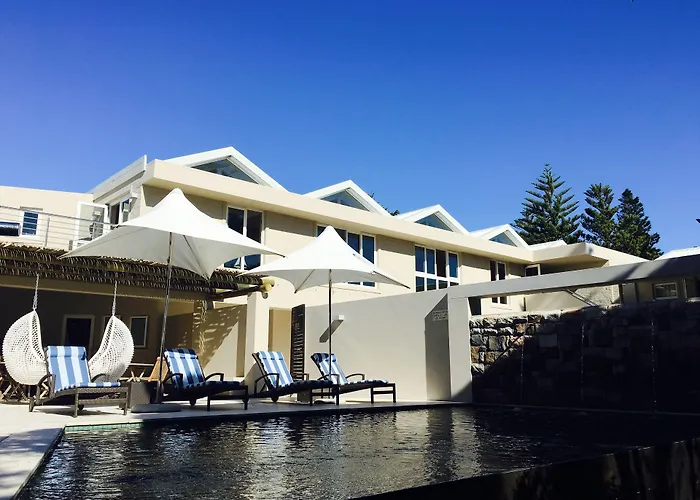 Abalone Guest Lodge