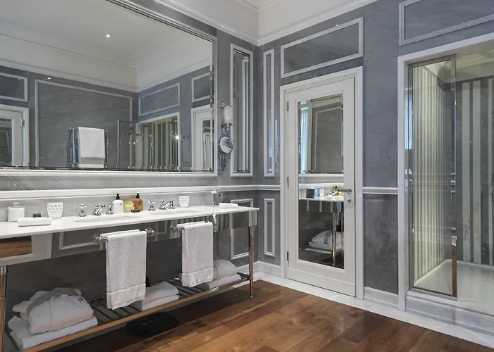 J.K. Place Roma - The Leading Hotels Of The World