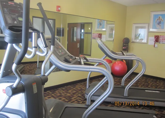 Cheap hotels Spark By Hilton Glendive