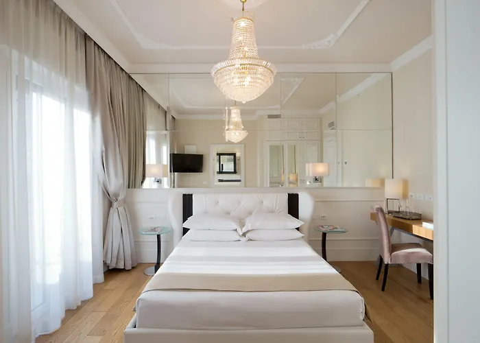 Gästehaus: Suite Milano Duomo