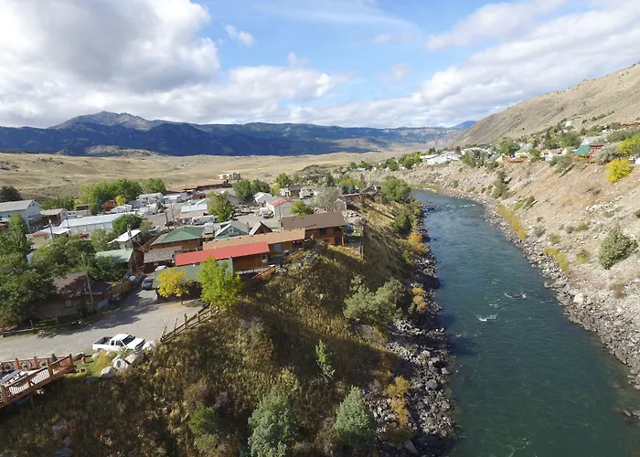 Kid friendly hotel Yellowstone River Suites