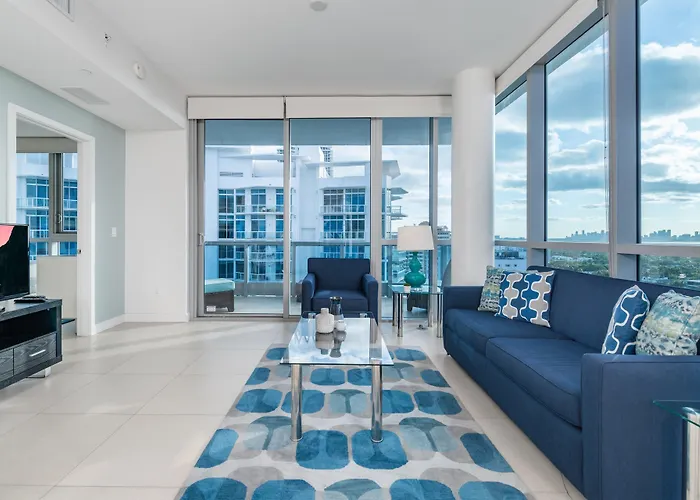 Alojamentos: Churchill Suites Monte Carlo Miami Beach