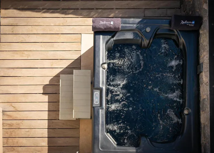 Radisson Blu Zaffron Resort, Santorini (Adults Only)