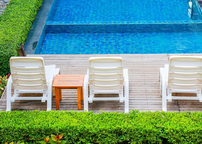 Resort: La Lune Beach Resort