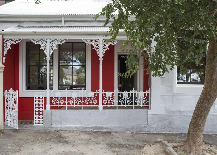 12 Hofmeyr