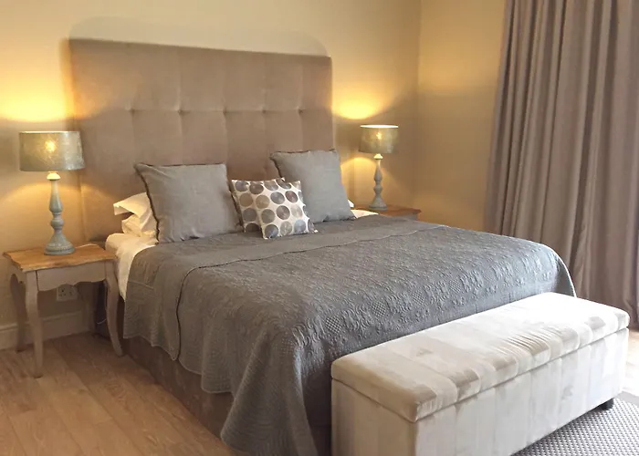Villa: La Cabriere Country House