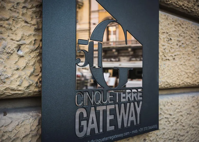  Cinque Terre Gateway