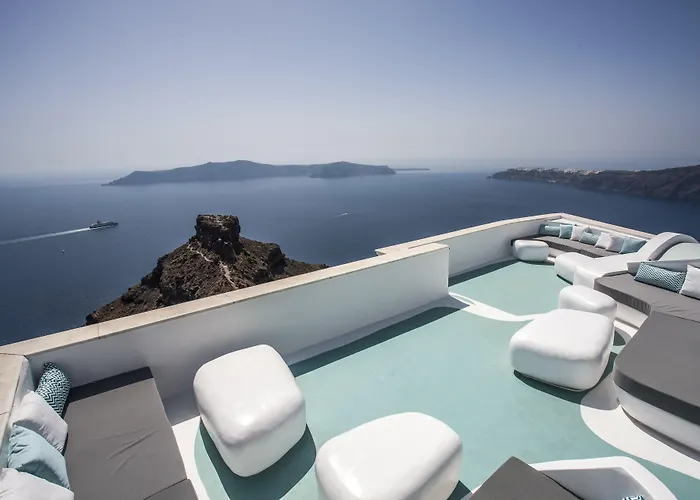 Сity center hotels Andronikos Santorini
