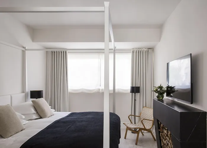 White Villa Hotel