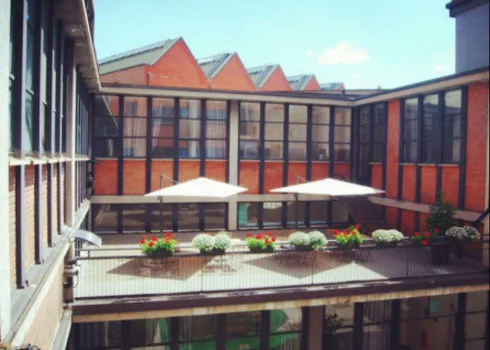 Hotel pres du College: Mio Hostel