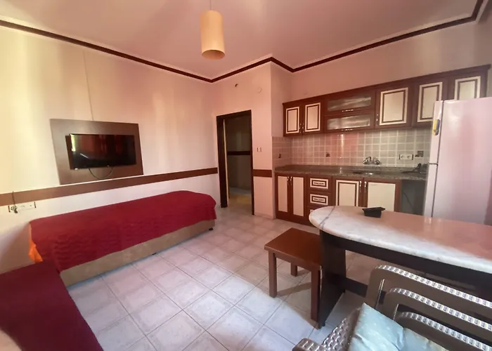 Lavinia Apart & Hotel