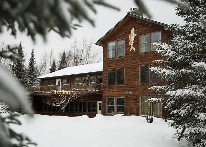 Skyport Lodge