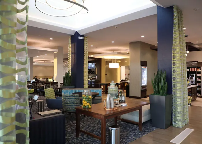 Hilton Garden Inn Airport