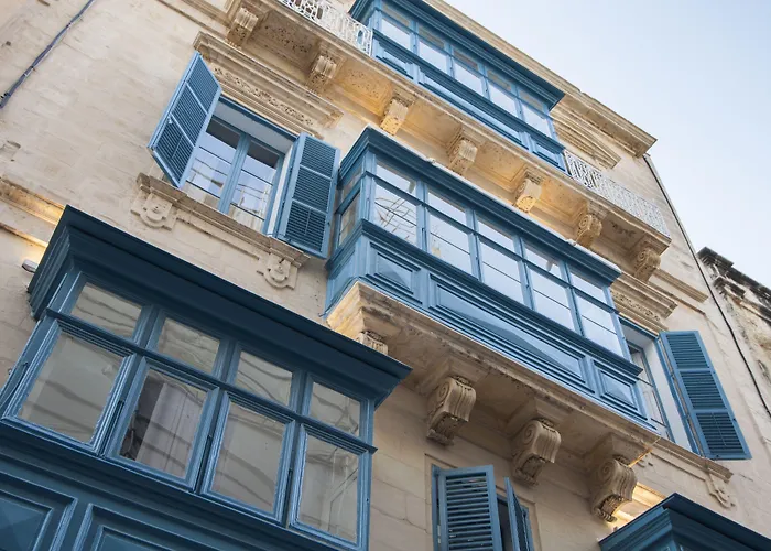 Golf hotel: Ax The Saint John