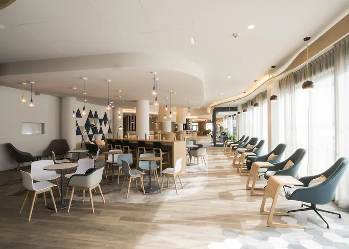 Hotels with a view Holiday Inn Express - Paris - Cdg Airport By Ihg