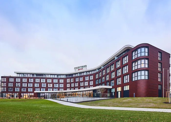 Courtyard By Marriott