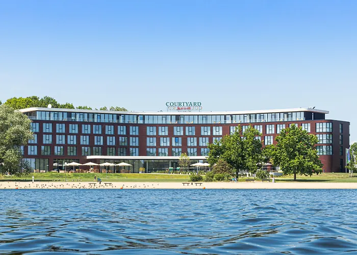Courtyard By Marriott