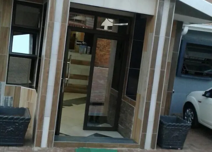 Central Lodge s