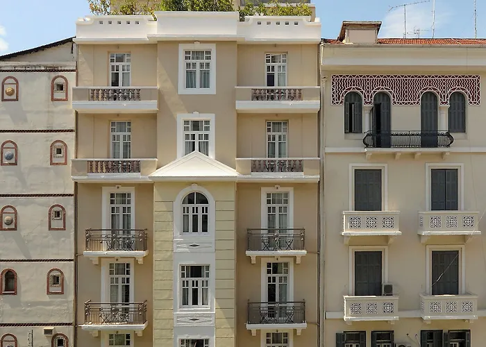 Family Hotel: The Modernist Thessaloniki