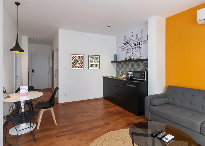TAO Riverside Residence