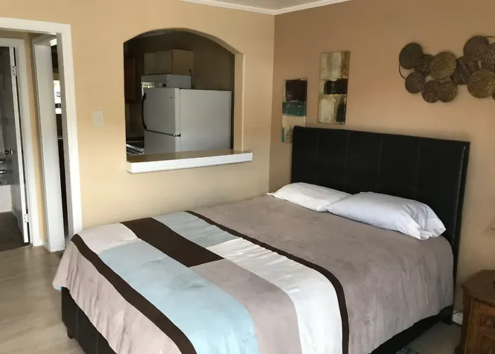 Economy Guest Village