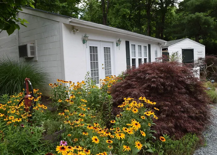 Inn At Monticello