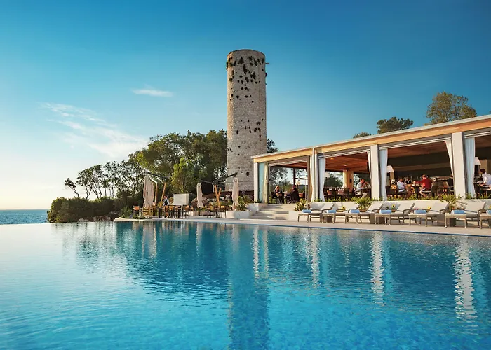 Isabella Island Miramare Suites & Villas