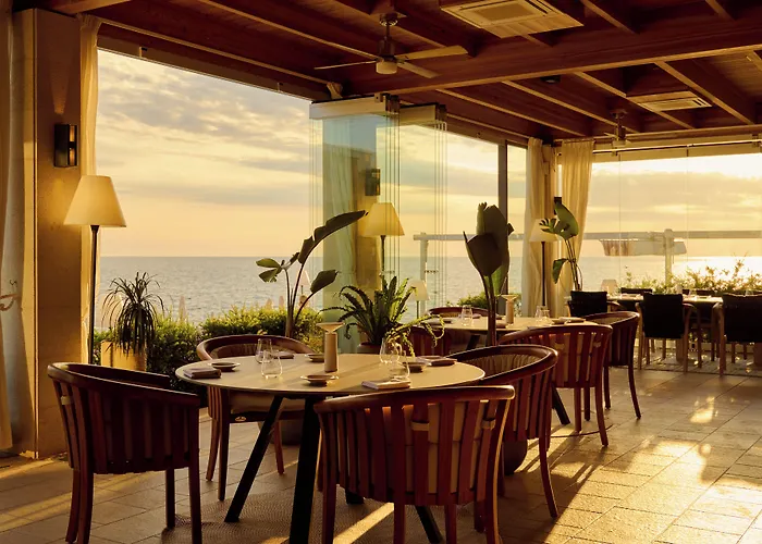 Isabella Island Miramare Suites & Villas