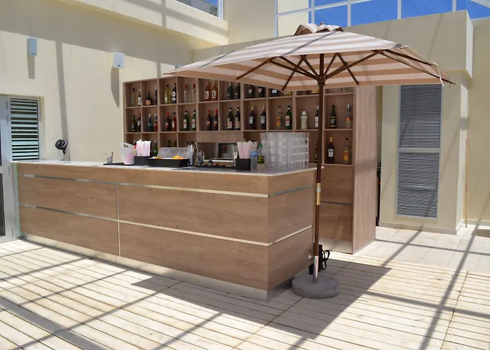 Hotel Oscar Lescano