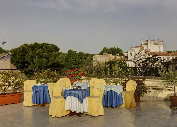 Hotel con tenis: Hotel Residenza In Farnese