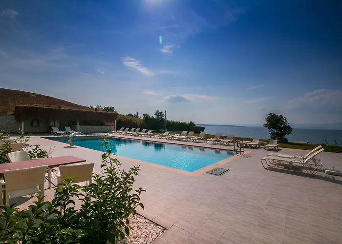 Life Point Hotel
