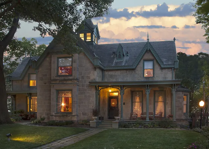 Bed and Breakfast Livingston Inn