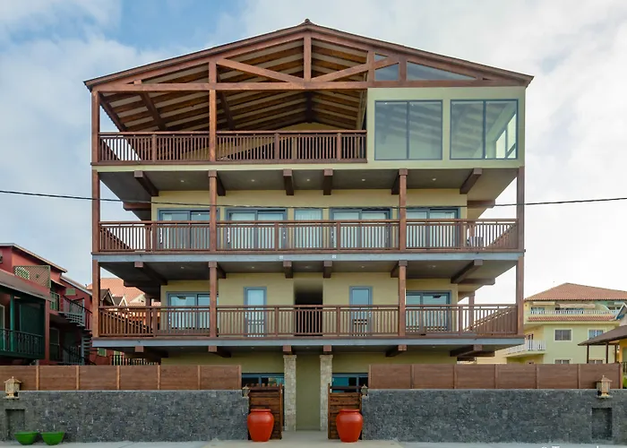 Angulo House