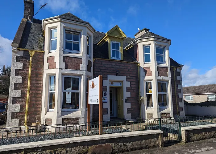 The Coo'S Guest House